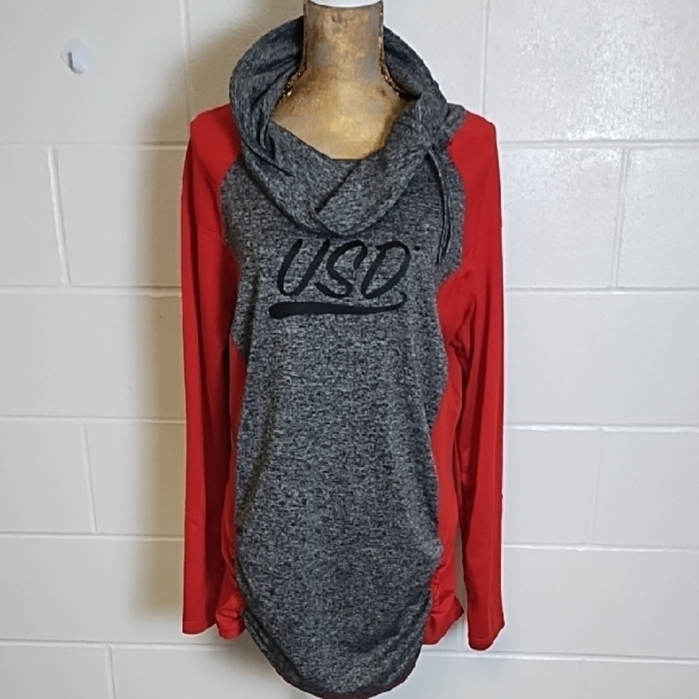 USD Univeristy of South Dakota Stretchy Performance Fabric Shirt Thumbholes